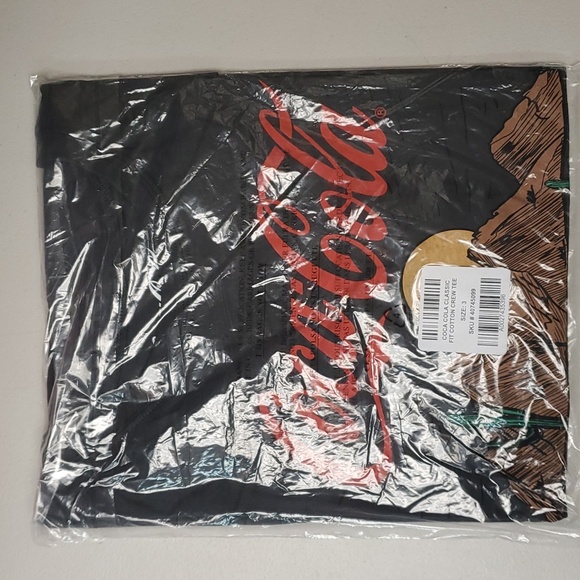 ❤️NWT VINTAGE TORRID TEE - COCA COLA SHIRT - DESERT MOUNTAINS CACTUS - PLUS SIZE - Picture 8 of 11